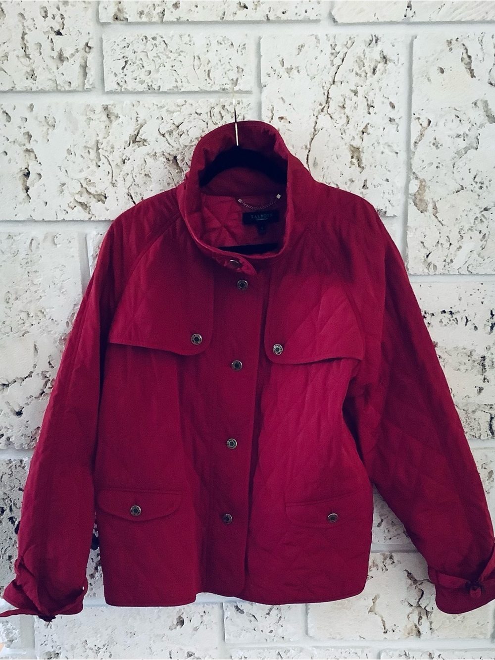 TALBOTS RED QUILTED JACKET WITH LOTS OF POCKETS SZ XL